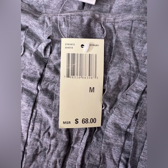 Women's Size Medium Max Studio Top NWT - Picture 4 of 9